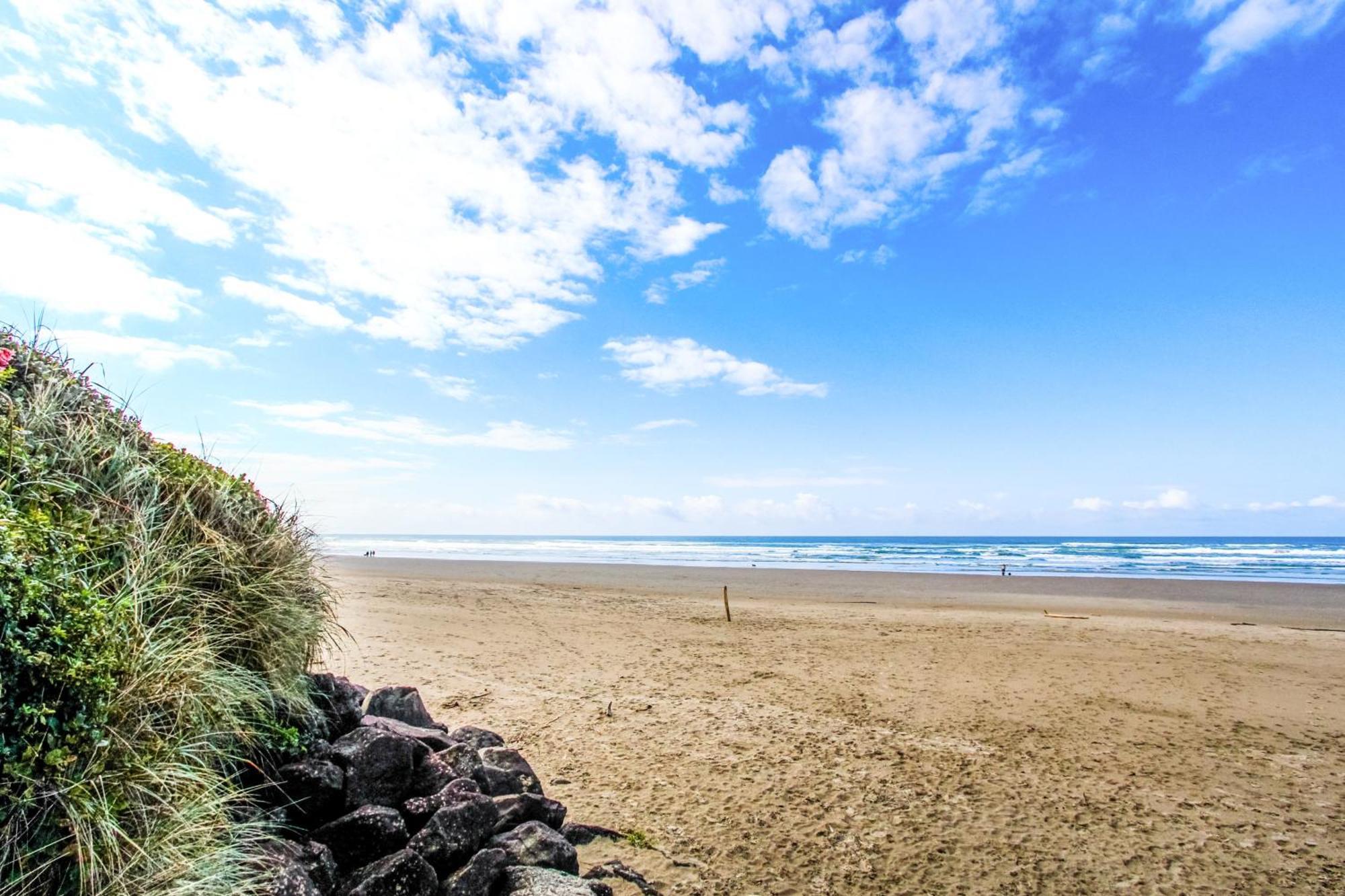 Ocean Breeze Retreat Villa Yachats Exterior photo