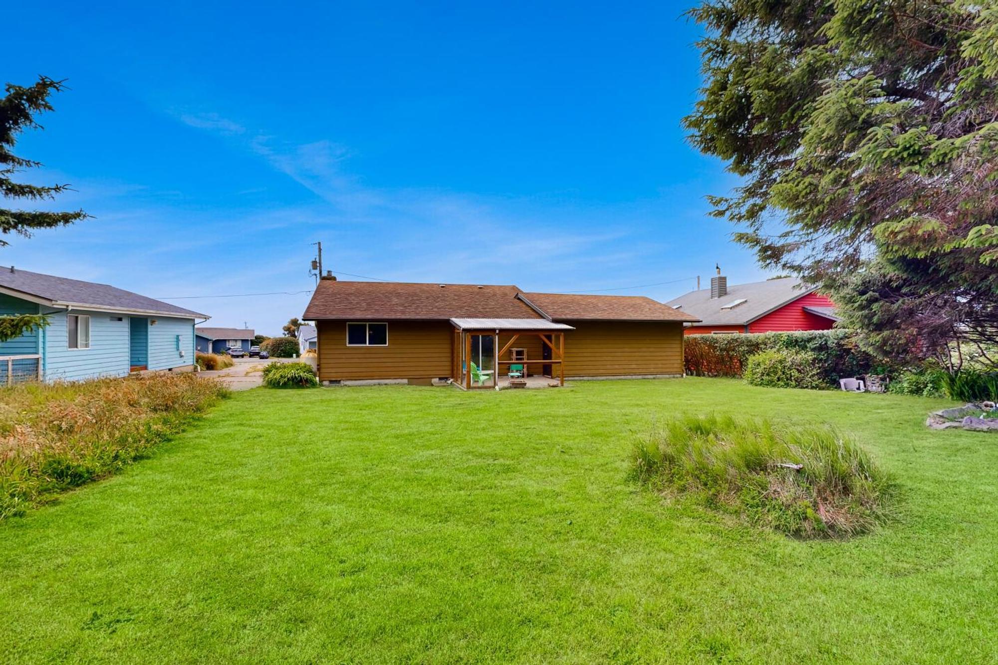 Ocean Breeze Retreat Villa Yachats Exterior photo